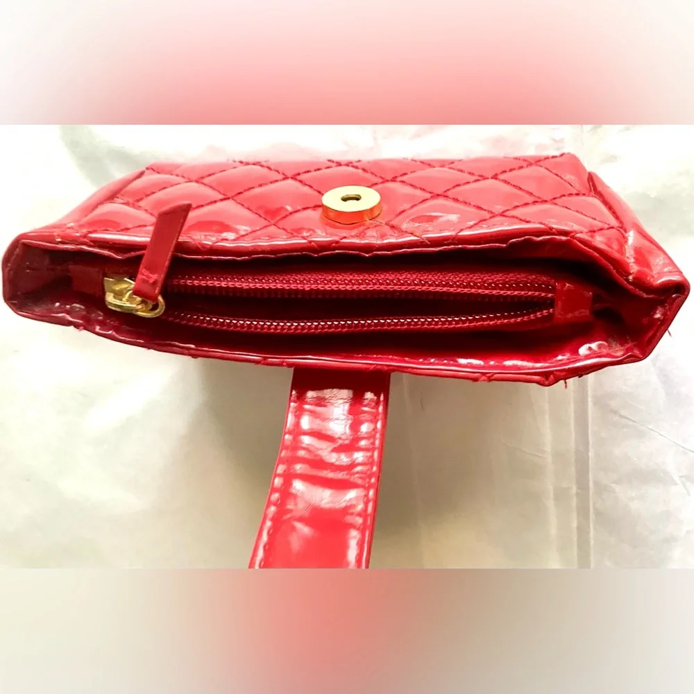 New❣️ Red Gold Patent Leather Zipper Bag